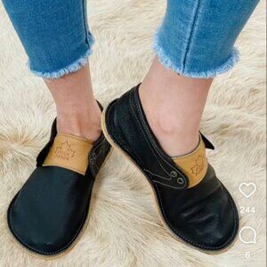 Posh Panda Ladies Hampton Mocs Black SOFT SOLE Barefoot Shoe 7/7.5